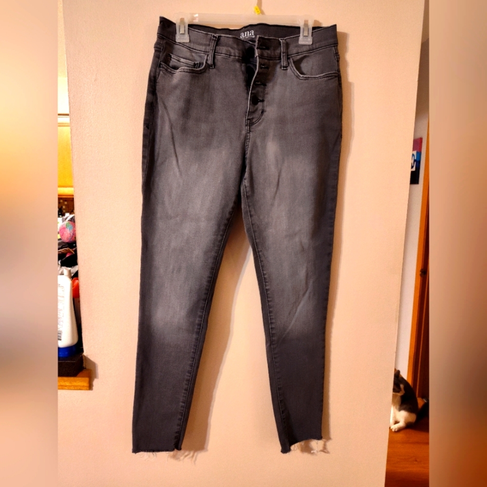 Ana black high-rise jegging size 10